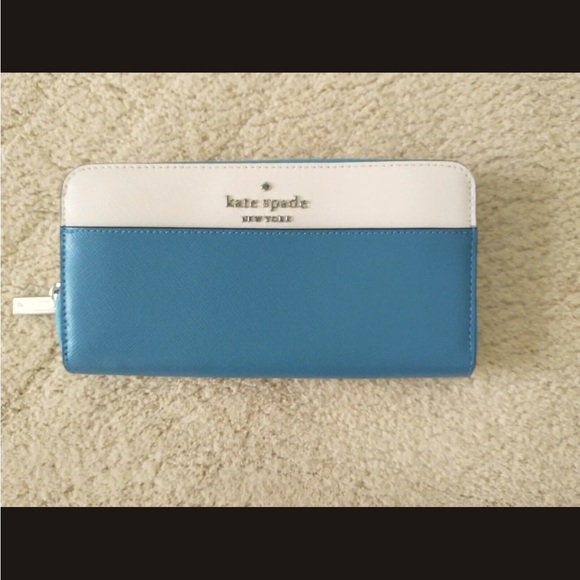 Kate Spade ContinentalWallet - Picture 3 of 4